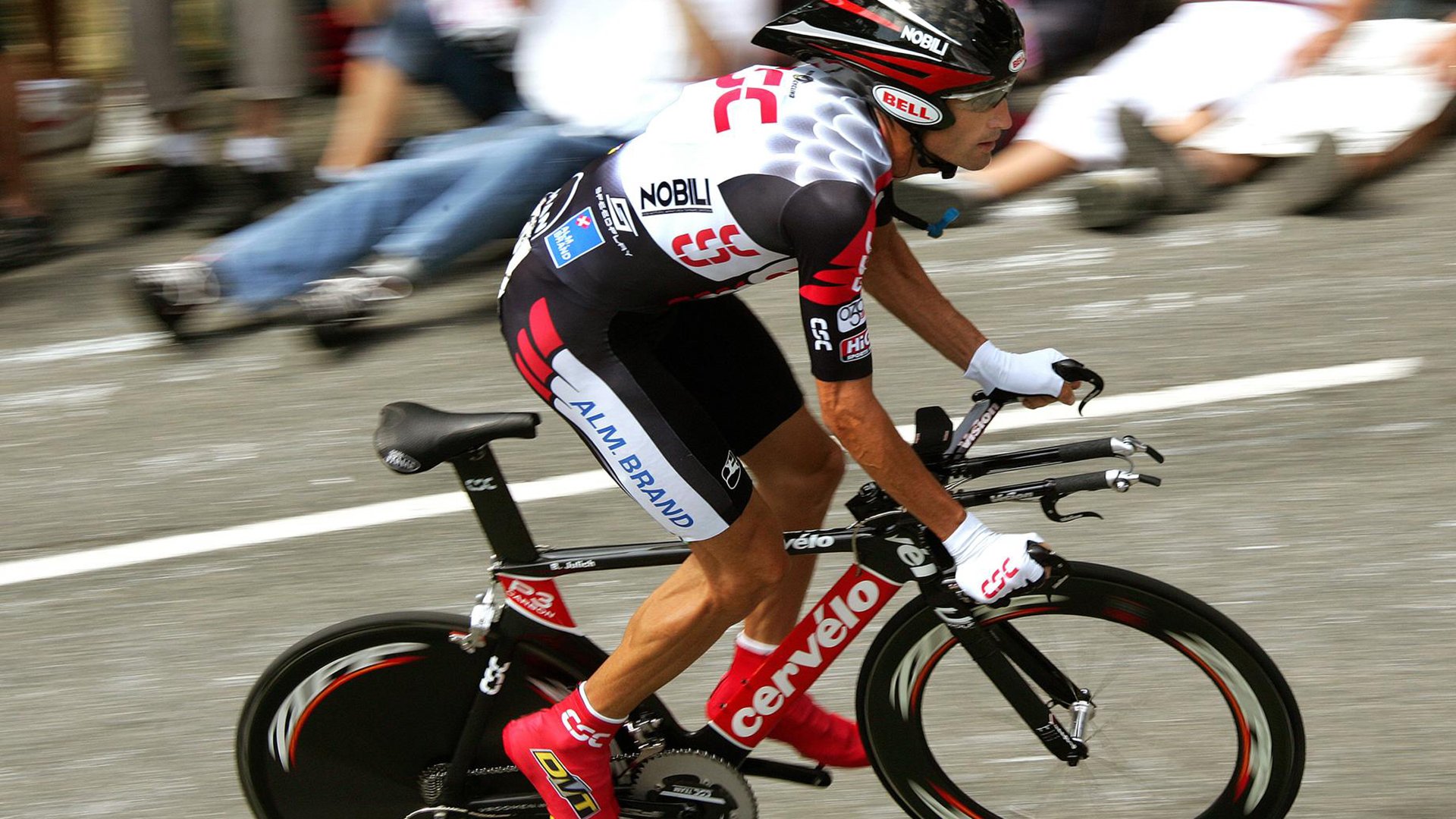 布鲁诺·卡博克洛在NBA夏季联赛中展现团队合作精神,布鲁诺卡波科洛体测数据